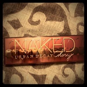 Urban Decay Naked Cherry Pallet